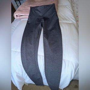 Heathered grey Lululemon leggings!